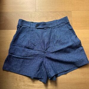 NWT, Banana Republic Chambray Shorts, Size 12